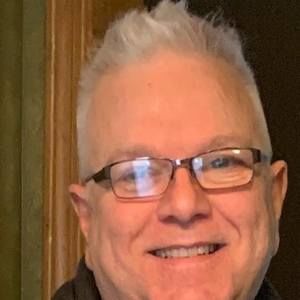 Meet your Posher, Dennis